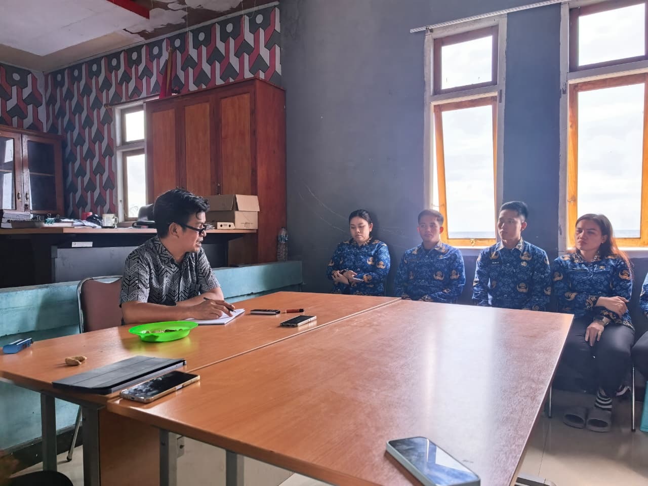 Tindak Lanjut Hasil Pleno Pimpinan, Bawaslu Sitaro Bahas Evaluasi Kerja dan Agenda Mingguan